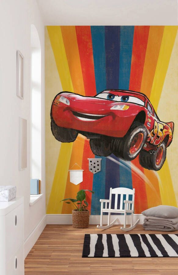 Komar Vliesbehang Cars Jump 200x280 cm (breedte x hoogte)