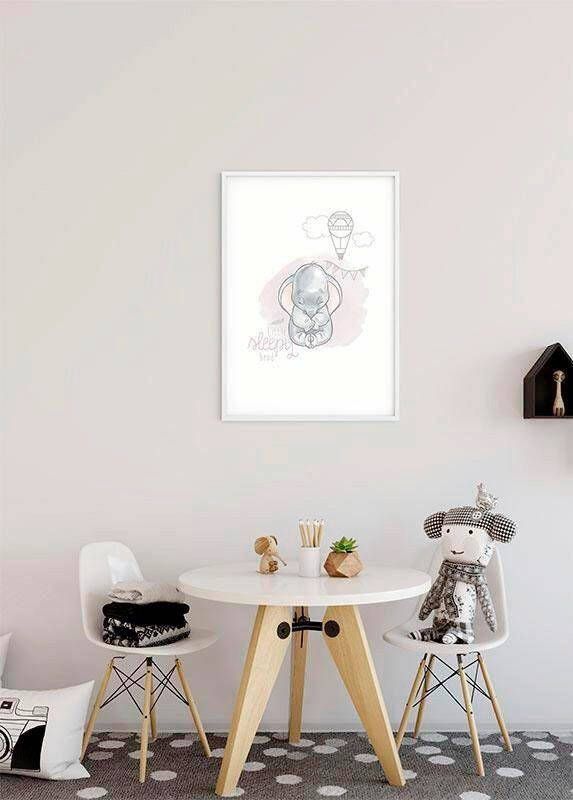 Komar Poster Dumbo Sleepy Kinderkamer slaapkamer woonkamer