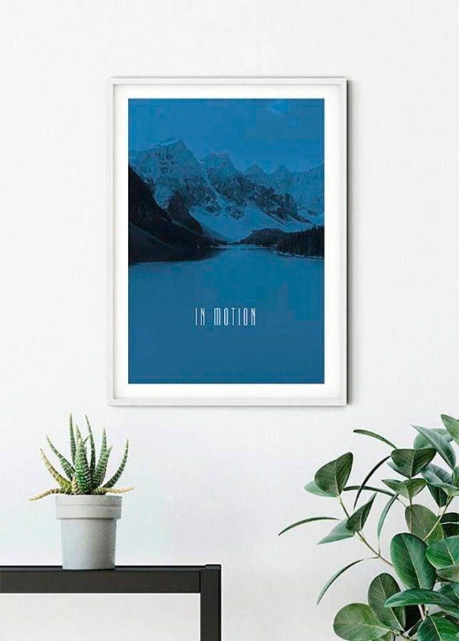 Komar Poster Word Lake in Motion blue Kinderkamer slaapkamer woonkamer