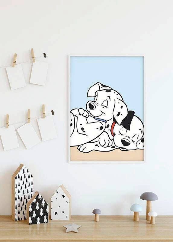 Komar Wanddecoratie 101 dalmatiër Cuddle Wanddecoratie voor de kinderkamer zonder lijst