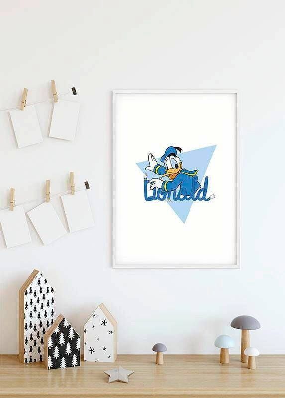 Komar Wanddecoratie Donald Duck Triangle Wanddecoratie voor de kinderkamer zonder lijst (1 stuk)