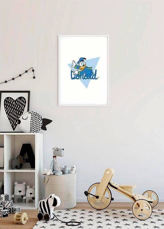 Komar Wanddecoratie Donald Duck Triangle Wanddecoratie voor de kinderkamer zonder lijst (1 stuk)