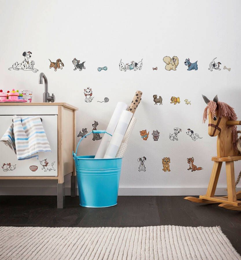 Komar Wandfolie Disney Cats and Dogs 50x70 cm (breedte x hoogte) zelfklevende wandtattoo (27-delig)