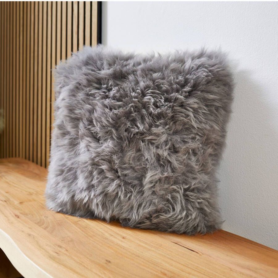 LUXOR living Vachtkussen Sierkussen Namika Sierkussen hoekig 35x35 cm echte lamsvacht met vulling
