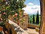 Home affaire Print op glas Banepetkovic: rozen in San Gimignano met Toscaans landschap - Thumbnail 1