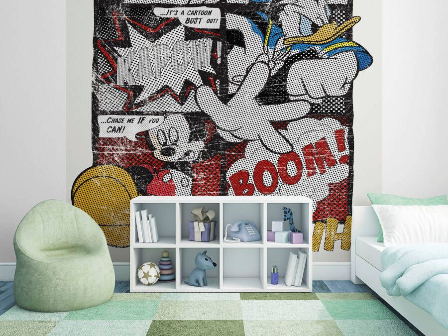 Komar Fotobehang Mickey's Great Escape grootte 184 x 254 cm (1 stuk)