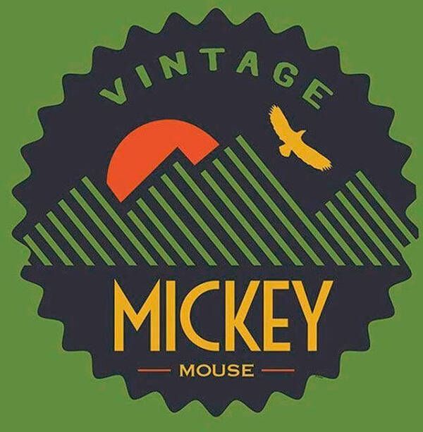 Komar Wanddecoratie Mickey Mouse Vintage Wanddecoratie voor de kinderkamer zonder lijst (1 stuk)