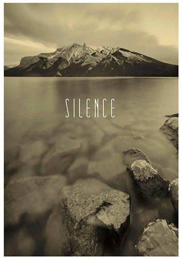 Komar Wanddecoratie Word Lake Silence zandkleur Wanddecoratie zonder lijst