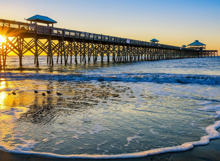 Papermoon Fotobehang Folly pier winter Sunrise