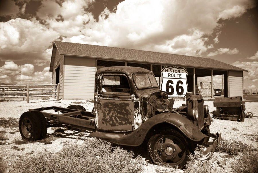 Papermoon Fotobehang Rosty truck Vliesbehang eersteklas digitale print