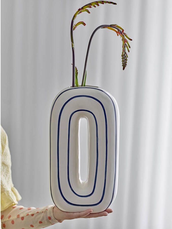 Bloomingville vaas Mae (18 5x8 5x32 cm)