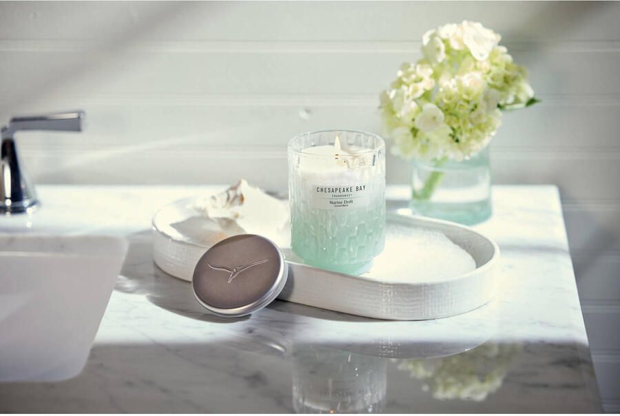 Chesapeake Bay Fragrance geurkaars Marine Drift Medium - Foto 3