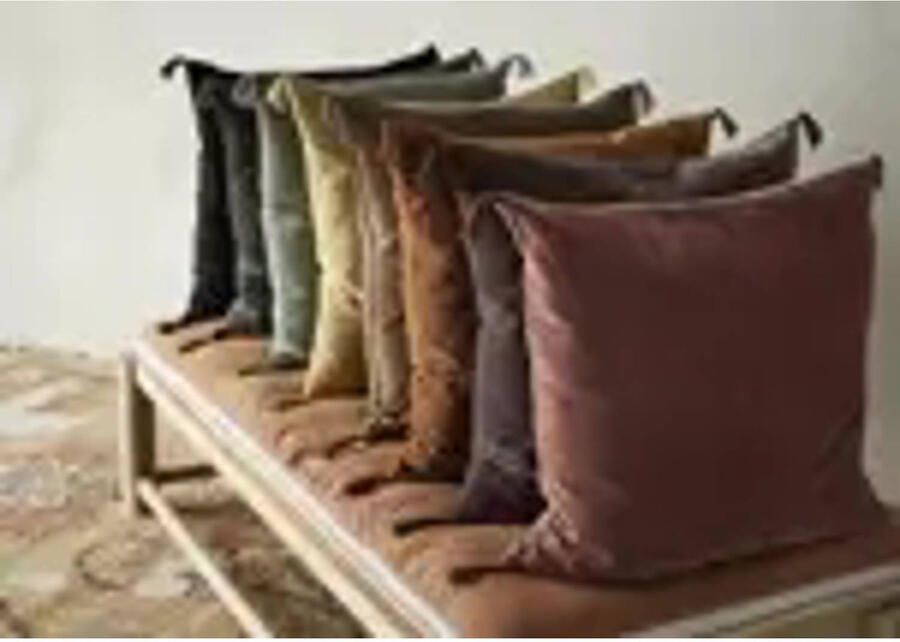 Madam Stoltz kussenhoes fluweel (50x50 cm)