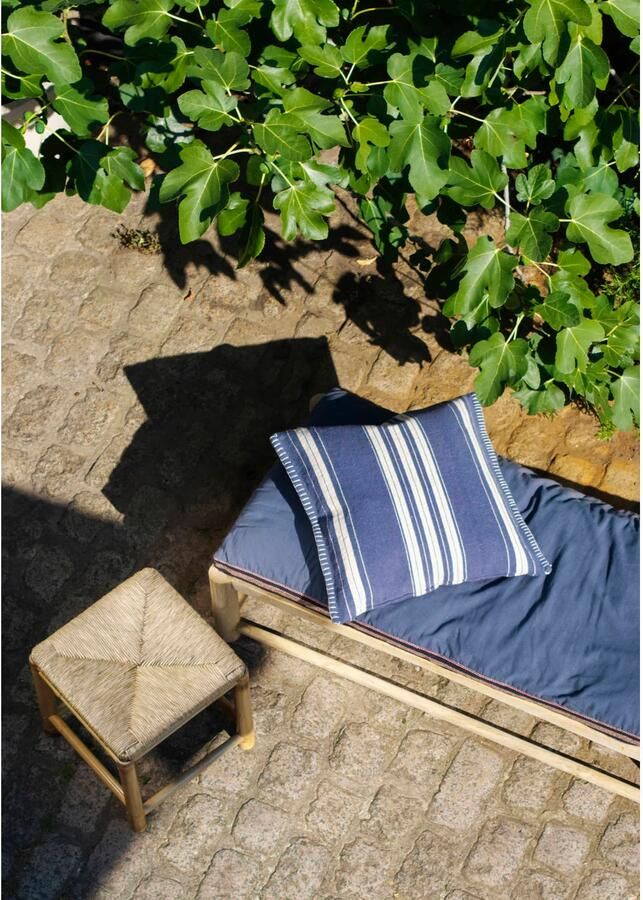 Madam Stoltz sierkussen blauw (50x50 cm) - Foto 2