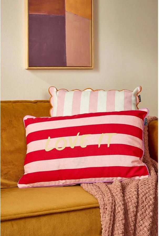 Mica Decorations sierkussen 'love it' (55x35 cm) - Foto 2