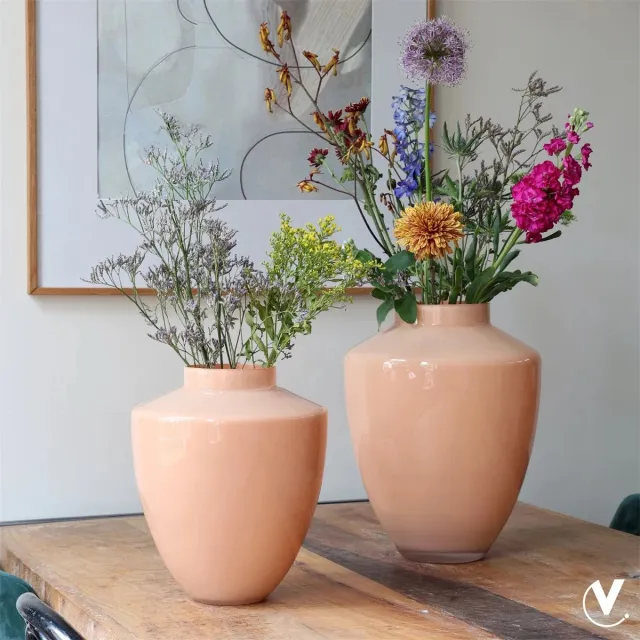 Vase The World Vaas Tugela M | Medium | Pastel Peach - Zacht Oranje | Mond geblazen Glas | Ø28 x H36 cm