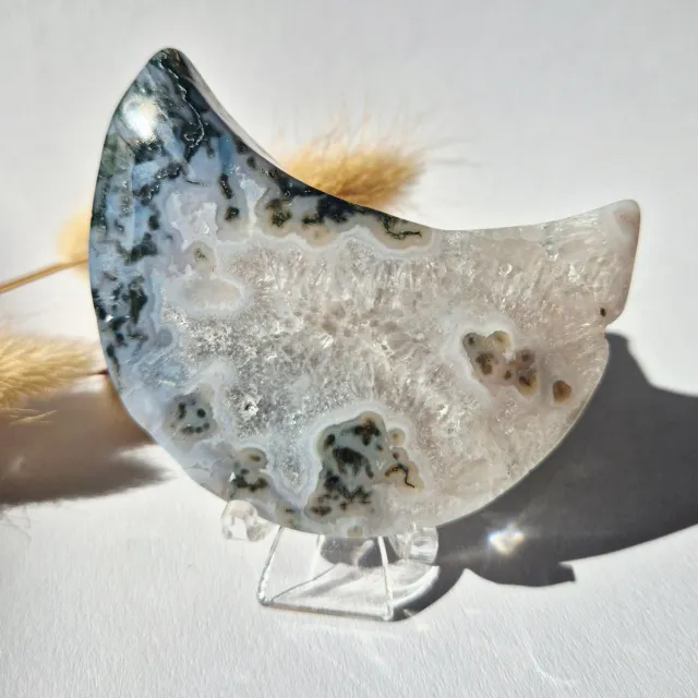 Moonlight Gemstones Edelsteen Mosagaat Maan op Standaard (Druzy & Patronen) Agaat - #326 10-12cm Meerkleurig