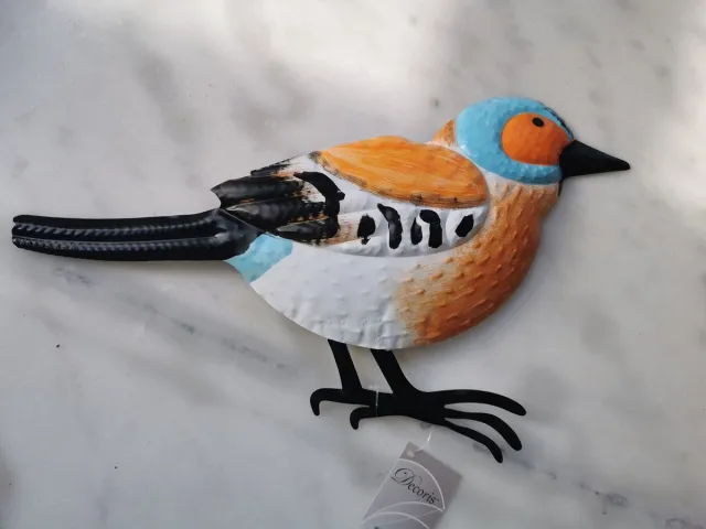 Decoris Season Decorations Metalen grote vogel met handige ophanglus in zomerse kleuren, kunstig bewerkt en met de hand geschilderd om je terras of balkon te versieren oranje