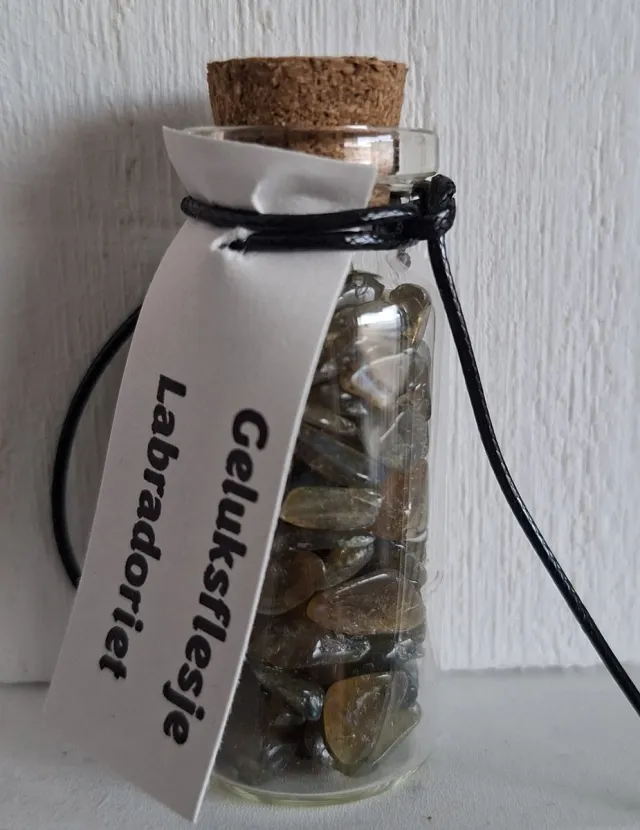 mineraalsteen Geluksflesje met "Labradoriet" groen/grijs/blauw