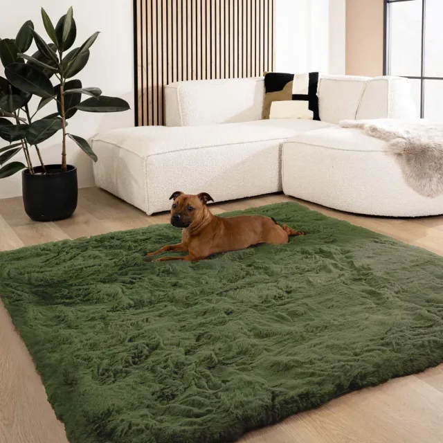 Tapeso Fluffy vloerkleed vierkant - Comfy Deluxe olijfgroen 100x100