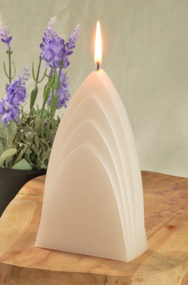 MilaNNE Bogen Kaars, WIT Perl Mat, hoogte: 17cm - Gemaakt door Candles by Milanne - BEKIJK VIDEO