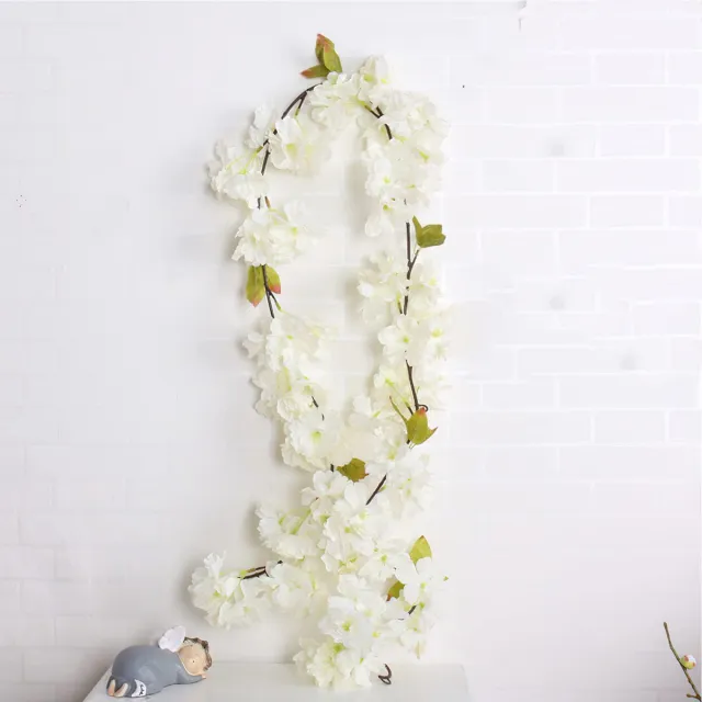 Ibenzoa Decoratieve Hangende Witte Bloemenguirlande voor Wand, Tuin- en Feestdecoratie