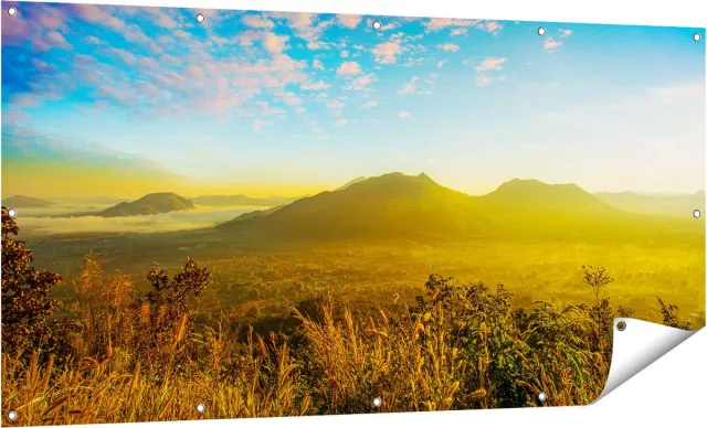 Gards Tuinposter Bergen met Mist in Thailand - 160x80 cm - Tuindoek - Tuindecoratie - Wanddecoratie buiten - Tuinschilderij Multikleur