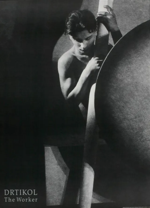 Catch Projecten Poster - The Worker, 1928 - F. Drtikol - Zwart/Wit - Fotografie - Jaren 80