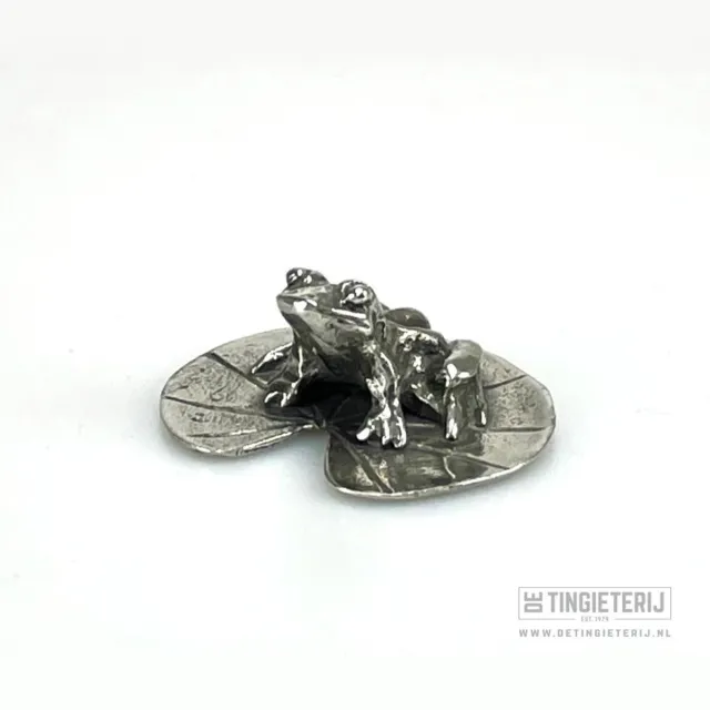 De tingieterij Kikker op blad - miniatuur kikker - kikker verzameling - ambachtelijk en handgemaakt Zilver