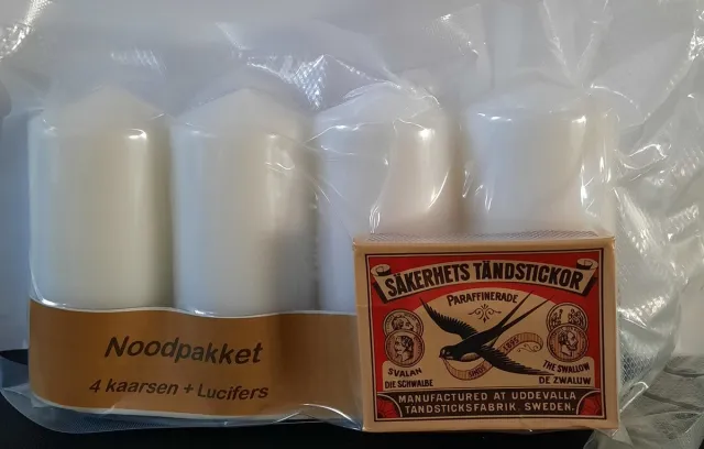 Het Nieuwe Licht Noodset | 4 kaarsen | met Lucifers wit