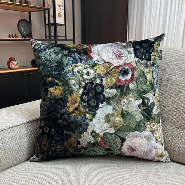 Zippi Design Flower Art Sierkussen 55 x 55 cm Luxe (veren vulling) kleur zwart wit groen rood geel bloemen