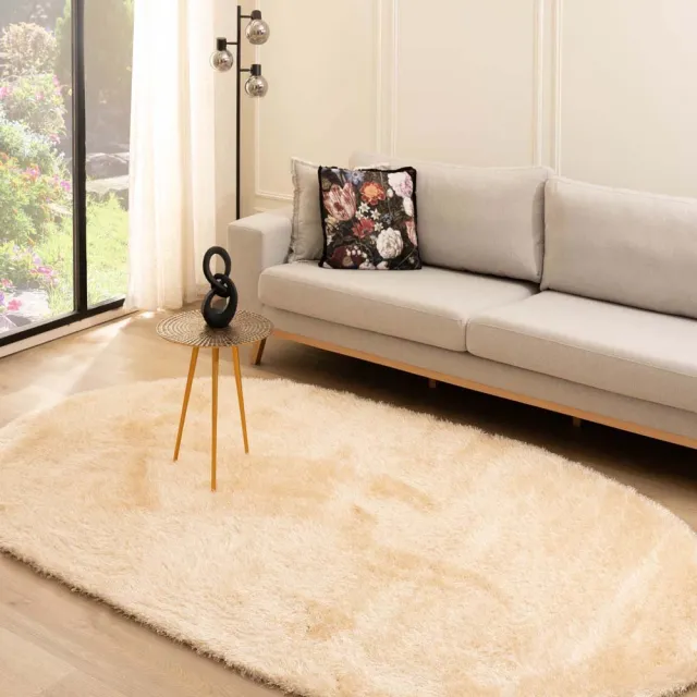 Tapeso Velvet vloerkleed ovaal - Posh champagne 150x240