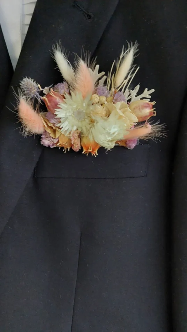 Bloemen en Decoratie 4U Romantisch en stijlvol zakboutonnière voor bruidegom met gedroogde bloemen, boutonnière bruidegom, corsages bruidegom Wit, roze, lila, paars, beige, licht grijs