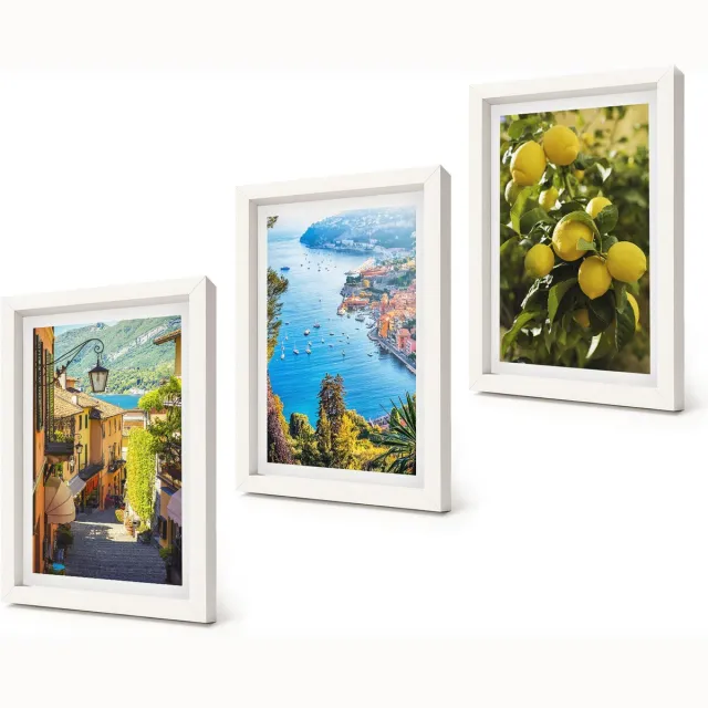 Coloray 3-Delige Schilderij Set - Schilderachtige straatjes langs de kust, uitzicht op de zee en citroenen. - 20x30 - Schilderijen Set - Wanddecoratie - Woonkamer Witte lijst