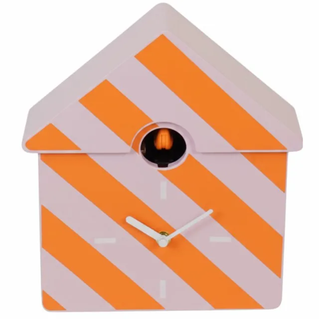 Housevitamin Koekoeksklok Gestreept Oranje / Roze – Moderne Wandklok & Kastklok – Design Koekoeksklok – Ophangen of Neerzetten – 24×27×9 cm – Geschenk van het Jaar 2026