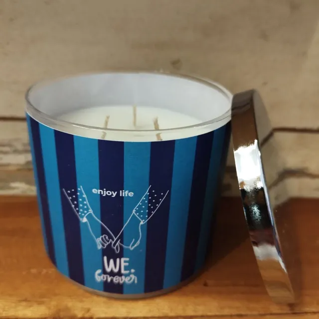 Mad Candle geurkaars we forever 400 gram wit