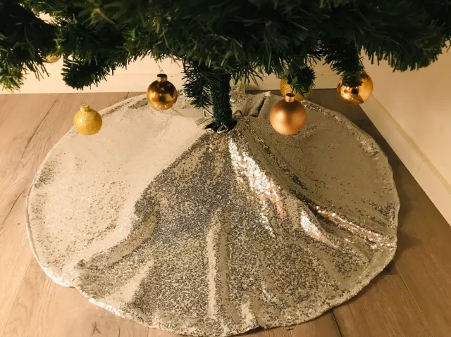 Gustiana Kerstboomrok – Kerstboomkleed met Zilveren Pailletten – Ø 120 cm Zilver-wit