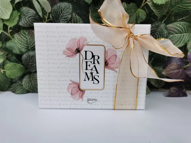 Ipuro Luxe geschenkdoos Dreams met geurkaars van 100 gr en geurstokjes van 50 ml wit