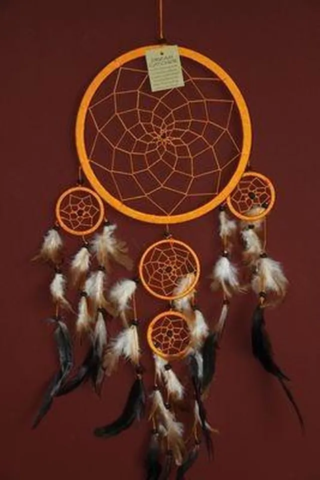 Zus & Zo Dromenvanger / Dreamcatcher Ø22cm met kleintjes - oranje