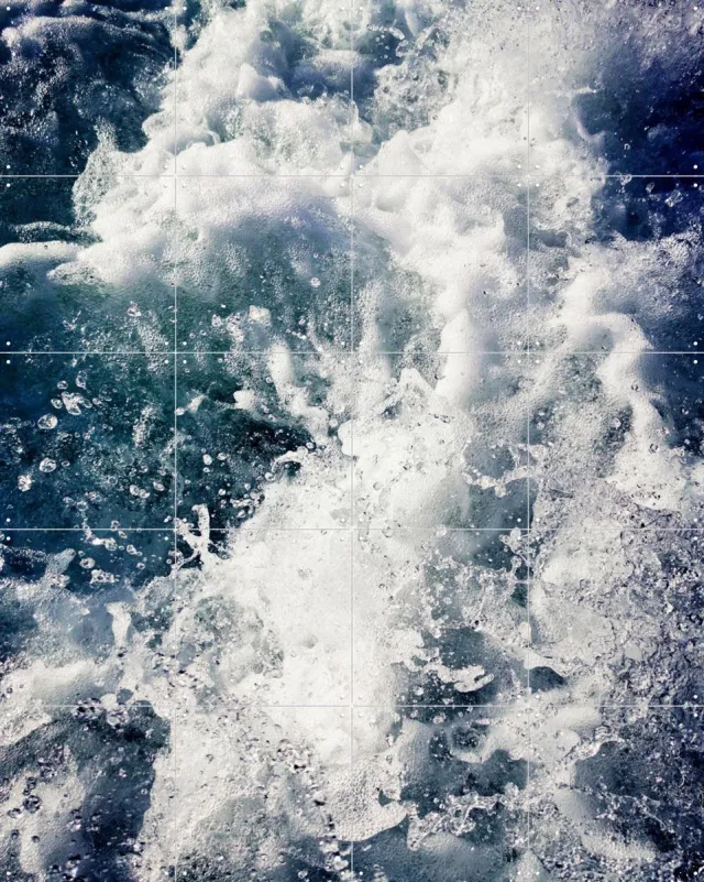 IXXI Breakers 10, Angelo Cerantola - 80 x 100 cm - Grote wanddecoratie en posters - Fotografie, Woonkamer, Slaapkamer, Zomer, Zeelandschappen & Kust Blauw / Koele tinten