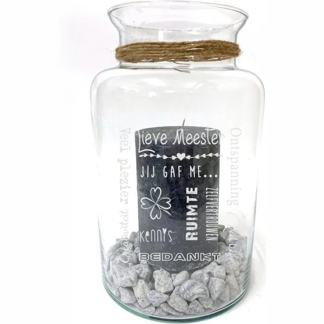 SandD-art Windlicht/Vaas met tekst gravure: LIEVE MEESTER. Zonder kaars en stenen. Cadeau-bedankje meester. Het formaat is 30cm, 16cm doorsnede. Helder glas