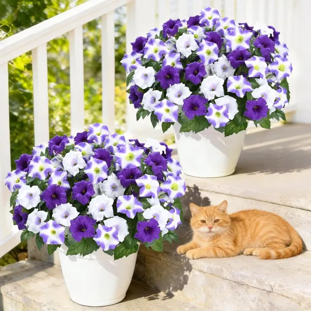 PZCC Kunstbloemen - Weerbestendige Kunstbloemen voor Balcon en Tuin - Levensecht en Kleurecht - 4 bundels kunstpetunia's - UV-bestendige kunstbloemen - voor buiten, kleurvast zijden bloemen voor tuin, balkon, terras en voortuin decoratie Paars en wit