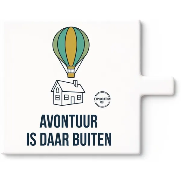 Bedruk King Avontuur Is Daar Buiten Keramische Tegel – Luchtballon Reis Quote Design – Decoratieve Wandtegel Cadeau Wit