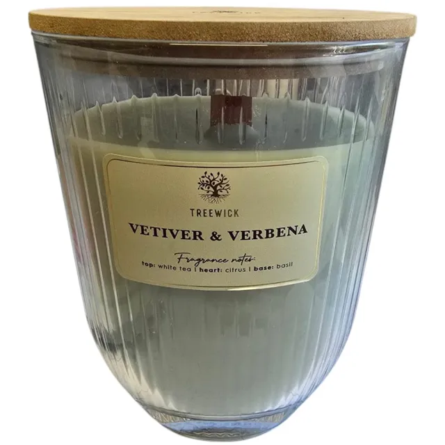 TreeWick kaars - Treewick Vetiver en Verbena - Geurkaars - kaars die knettert - Kaars met houten lont Groen