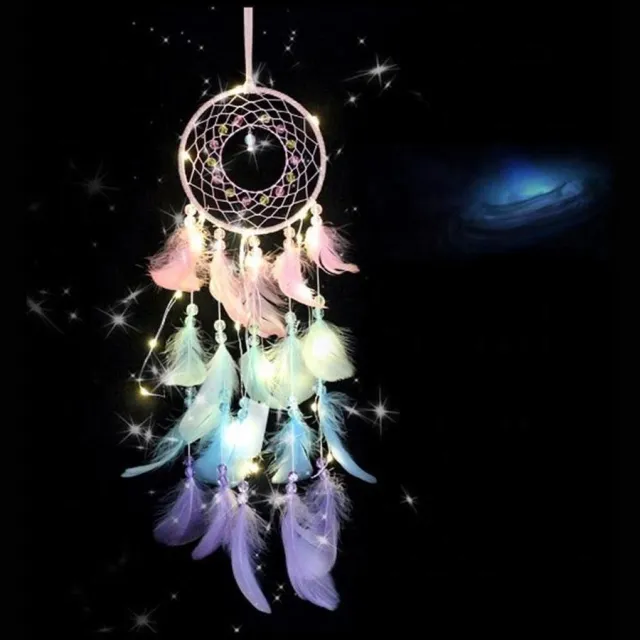 DW4Trading Dromenvanger met Kralen en Veren en Led Verlichting - Dreamcatcher - 60x14 cm - Roze Roze met LED