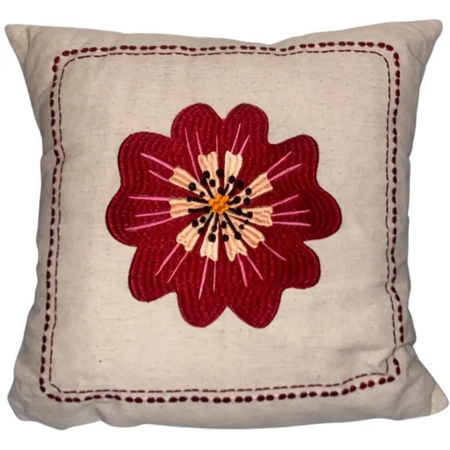 Mica Decorations Mica Sierkussen Rode Bloem 45x45 cm – Decoratiekussen Rood/Wit