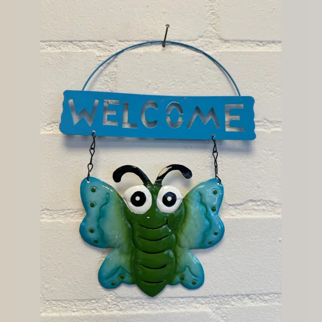 Impuls Metalen decoratie tuin hanger "welcome" vlinder - blauw+groen - hoogte 30 x 20 x 1 cm - Woonaccessoires - Decoratieve hangers - Tuinaccessoires Blauw + groen - vlinder