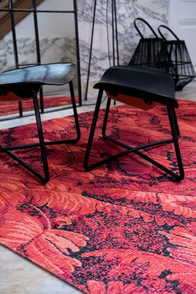 LOLA&MOI Binnen vloerkleed -140 x 200 cm - Jules Flipo Manaus 9180 Ruby My Dear laagpolig tapijt - Made In Belgium Rood