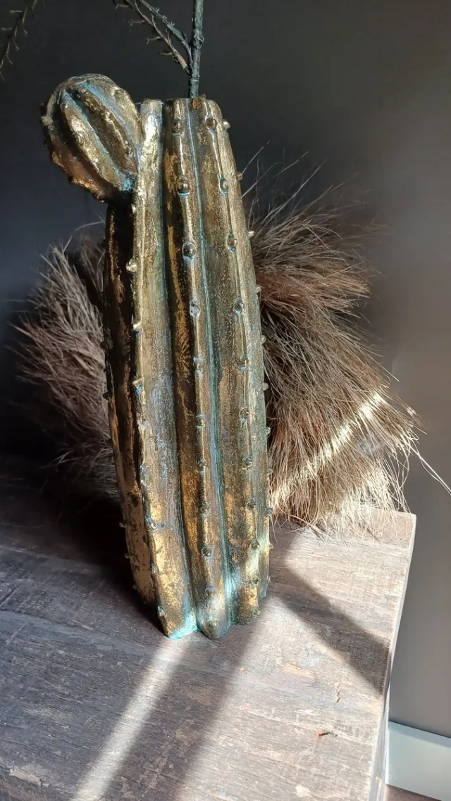 vilde Gouden Kaktusvaas - 41,5 cm - Cement - Modern Design