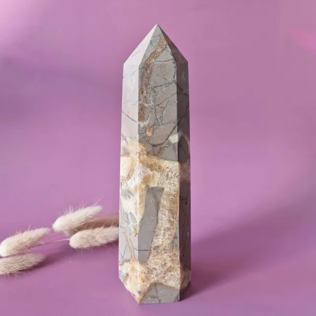 Moonlight Gemstones XXL Septarian Toren – 937g Kracht & Spirituele Rust Drakensteen Septarie obelisk statement piece Edelsteen